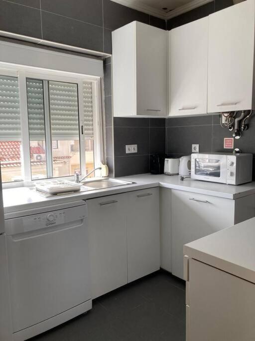 Apartament Apartamento Bem Localizado Para Familias & Amigos Lizbona Zewnętrze zdjęcie