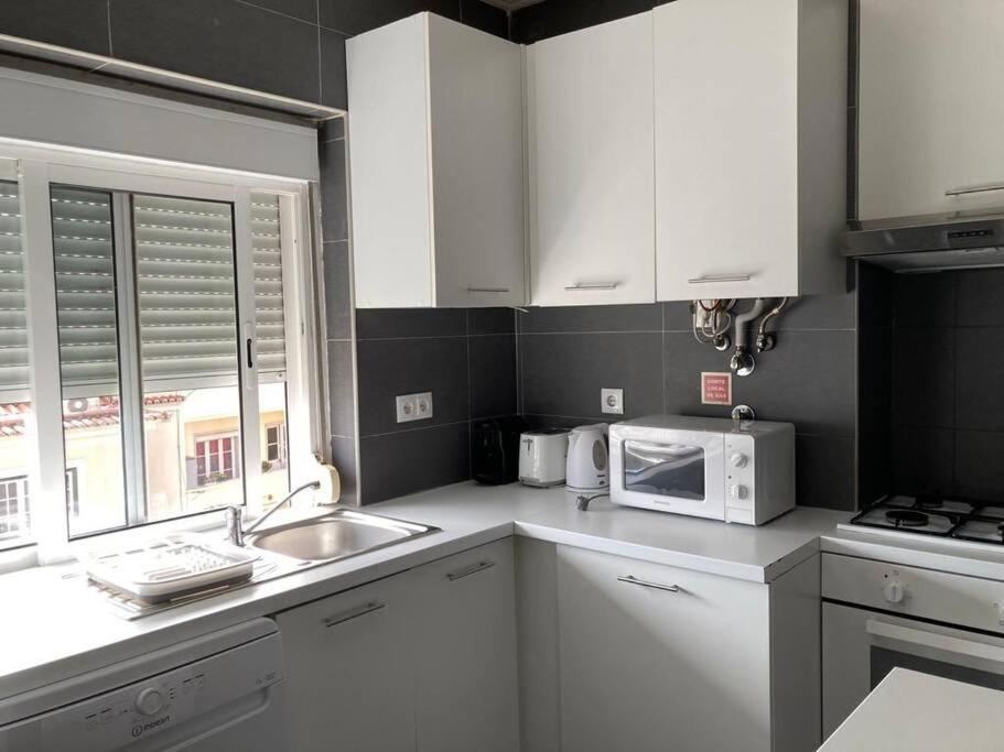 Apartament Apartamento Bem Localizado Para Familias & Amigos Lizbona Zewnętrze zdjęcie